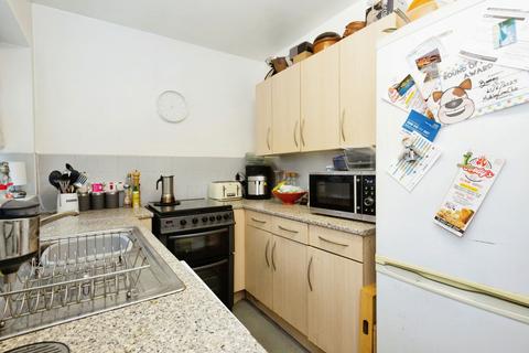 2 bedroom end of terrace house for sale, Winstanley Road, Manchester M40