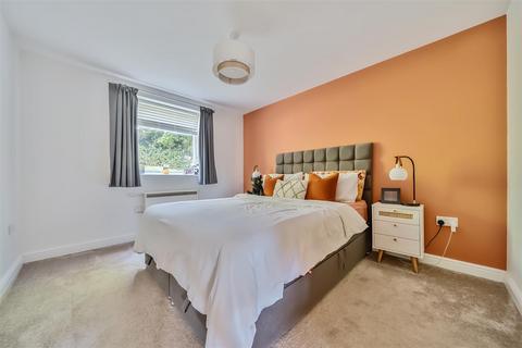 2 bedroom apartment for sale, Coral Park, Maidstone