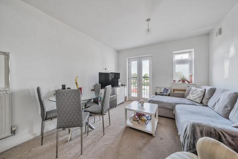 2 bedroom apartment for sale, Uxbridge Road, Hayes, Middlesex