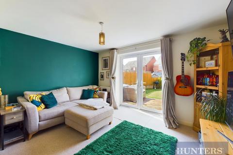 2 bedroom semi-detached house for sale, Sandstone Road, Eastfield, Scarborough