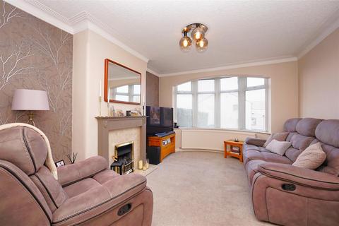 90 Yarlside Road, Barrow-in-furness, LA13 0EU