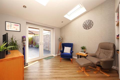 90 Yarlside Road, Barrow-in-furness, LA13 0EU
