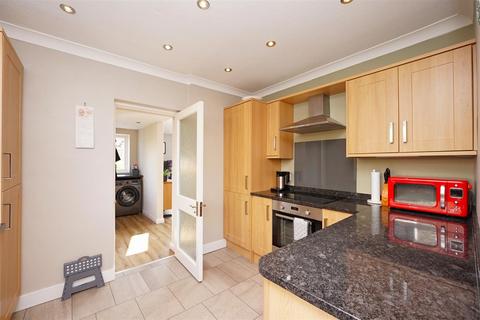 90 Yarlside Road, Barrow-in-furness, LA13 0EU