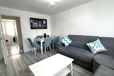 1 bedroom flat for sale, Wigston Close, London N18