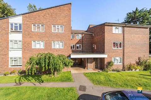 1 bedroom flat for sale, Elgin Gardens, Surrey GU1