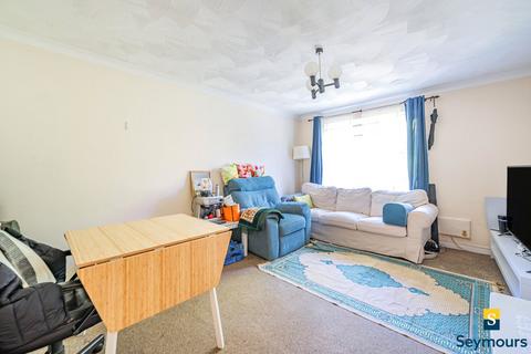 1 bedroom flat for sale, Elgin Gardens, Surrey GU1