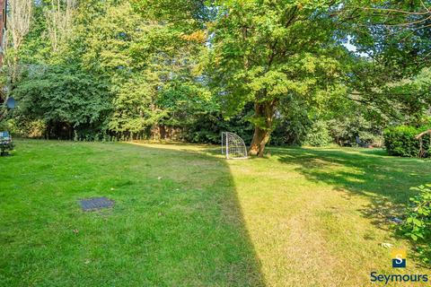 37 Elgin Gardens, Guildford, GU1 1UB