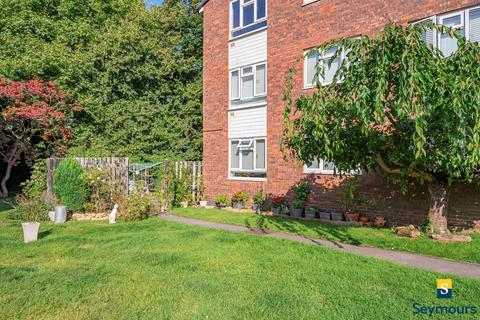 37 Elgin Gardens, Guildford, GU1 1UB