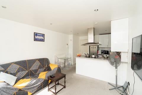 1 bedroom apartment for sale, Malden Road, Watford, Hertfordshire, WD17