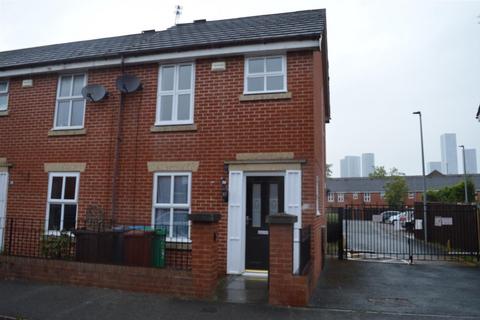 2 bedroom house to rent, Blanchard Street, Manchester M15