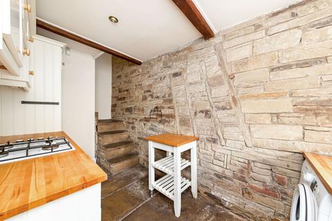 7 Lower Fold, Brighouse, HD6 3PN