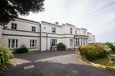 2 bedroom flat for sale, Millfield Avenue, East Cowes