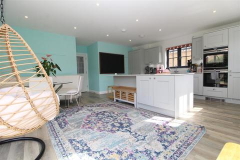 20 Bakers Field, Cliffsend, Ramsgate, CT12 5GH