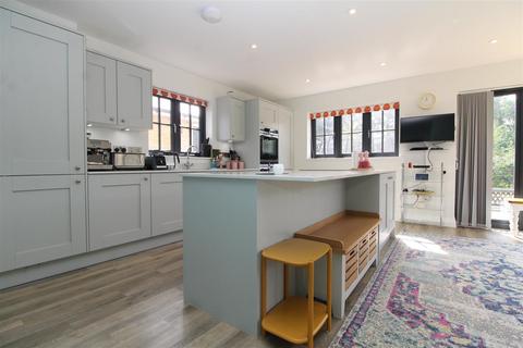 20 Bakers Field, Cliffsend, Ramsgate, CT12 5GH