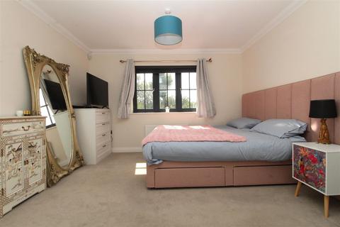 20 Bakers Field, Cliffsend, Ramsgate, CT12 5GH