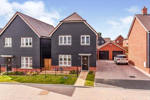 4 bedroom detached house for sale, Coleman Way, Kent ME17