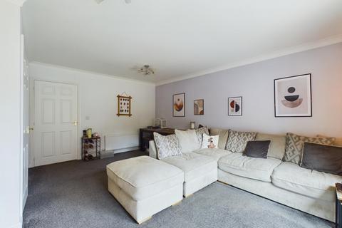 3 bedroom terraced house for sale, Forfield Drive, Beggarwood, Basingstoke, RG22