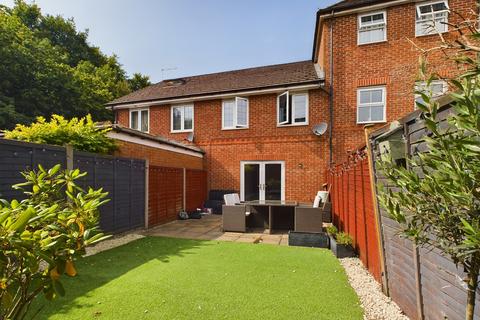29 Forfield Drive, Beggarwood, Basingstoke, RG22 4FS