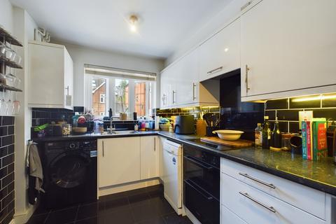 29 Forfield Drive, Beggarwood, Basingstoke, RG22 4FS