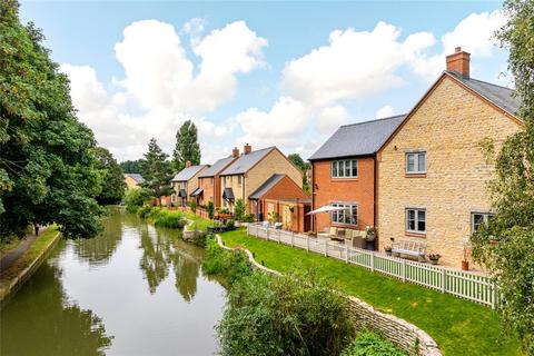 4 bedroom semi-detached house for sale, Bridge Road, Cosgrove, Milton Keynes, Northamptonshire, MK19