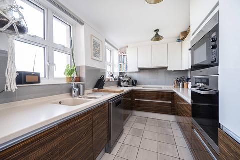 2 bedroom flat for sale, Manor Gardens, Holloway, London, N7