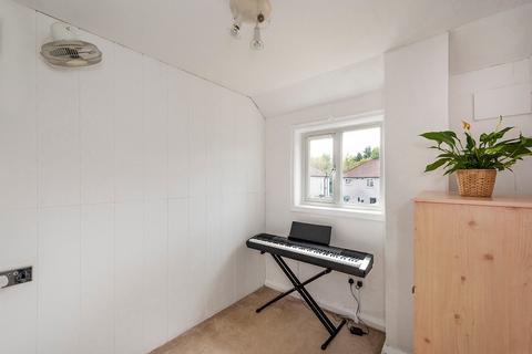 79 Purneys Road, London, SE9 6HU