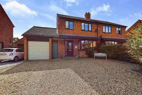 3 bedroom semi-detached house for sale, Llys Derwen, Higher Kinnerton, CH4