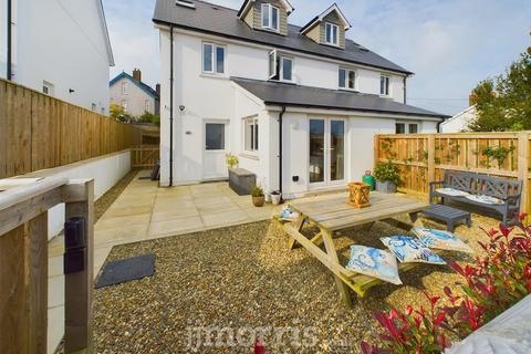 4 bedroom semi-detached house for sale, 56 Vergam Terrace, Fishguard