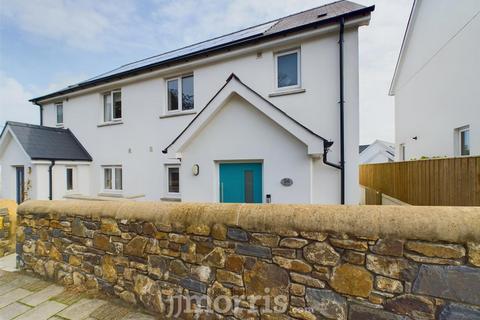 4 bedroom semi-detached house for sale, 56 Vergam Terrace, Fishguard