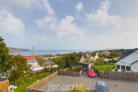 4 bedroom semi-detached house for sale, 56 Vergam Terrace, Fishguard