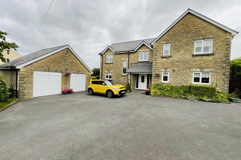 4 bedroom detached house for sale, Culla Road, Trimsaran, Kidwelly