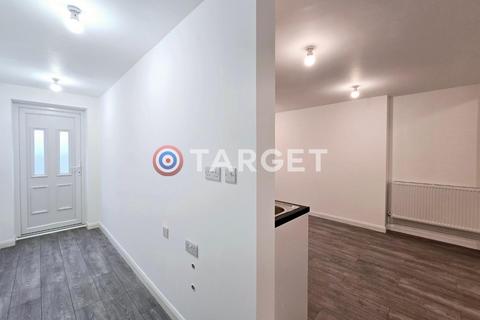 1 bedroom flat to rent, Hertford Road, Enfield EN3