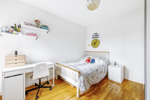 52 Coldershaw Road, London, W13 9DX