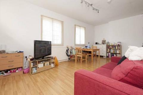 2 bedroom apartment to rent, Greenhill Parade, Barnet