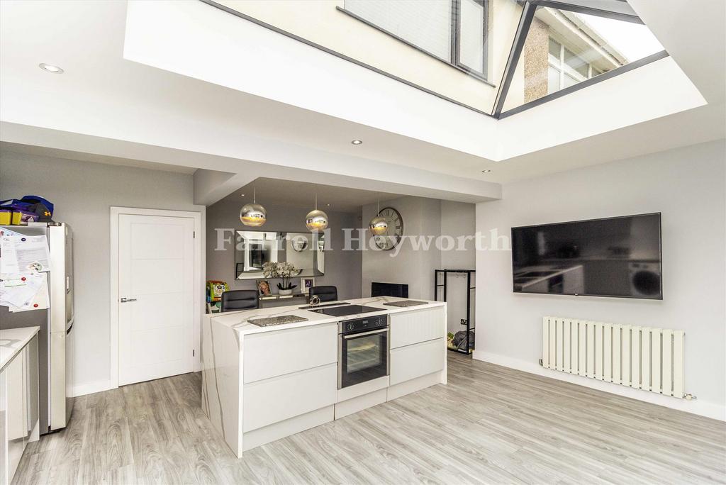 Kitchen dining room