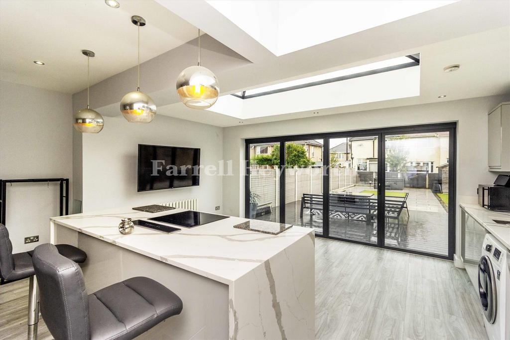 Kitchen dining room