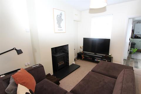 2 bedroom cottage to rent, Canal Bank, Lymm