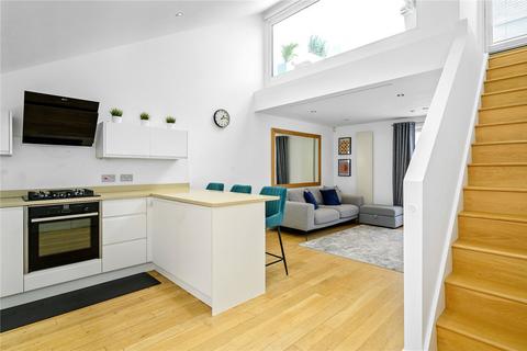 2 bedroom terraced house for sale, Coopers Yard, Islington, London, N1