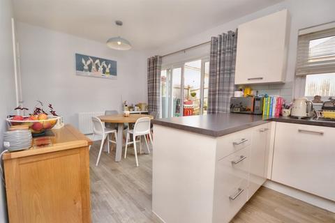 4 bedroom end of terrace house for sale, Wilton