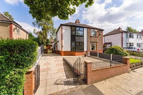 10 Broadway, Farnworth, Bolton, BL4 0HQ