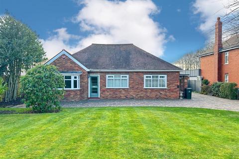 3 bedroom detached bungalow to rent, Bawtry Road, Doncaster