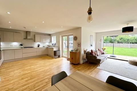 4 bedroom detached house for sale, The Chestnuts, Winscombe