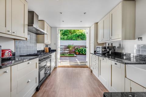 4 bedroom semi-detached house for sale, Welby Street, Camberwell, SE5