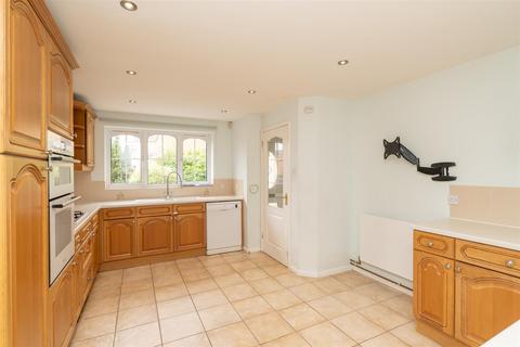 27 Kilverstone, Werrington, Peterborough, PE4 5DX