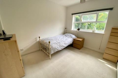 2 Argyll Close, Macclesfield, SK10 3QA
