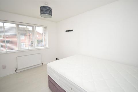 10 Beechcroft View, Leeds, LS11 0LN
