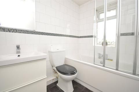 10 Beechcroft View, Leeds, LS11 0LN