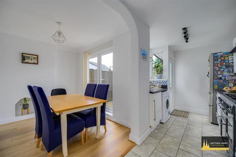 123 Ashington Grove, Coventry, CV3 4DD
