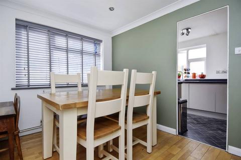 3 bedroom semi-detached house for sale, Cherry Gardens, Broadstairs