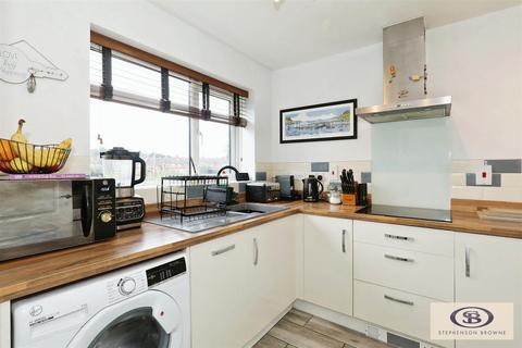 4 bedroom semi-detached house for sale, Comet Avenue, Newcastle under Lyme